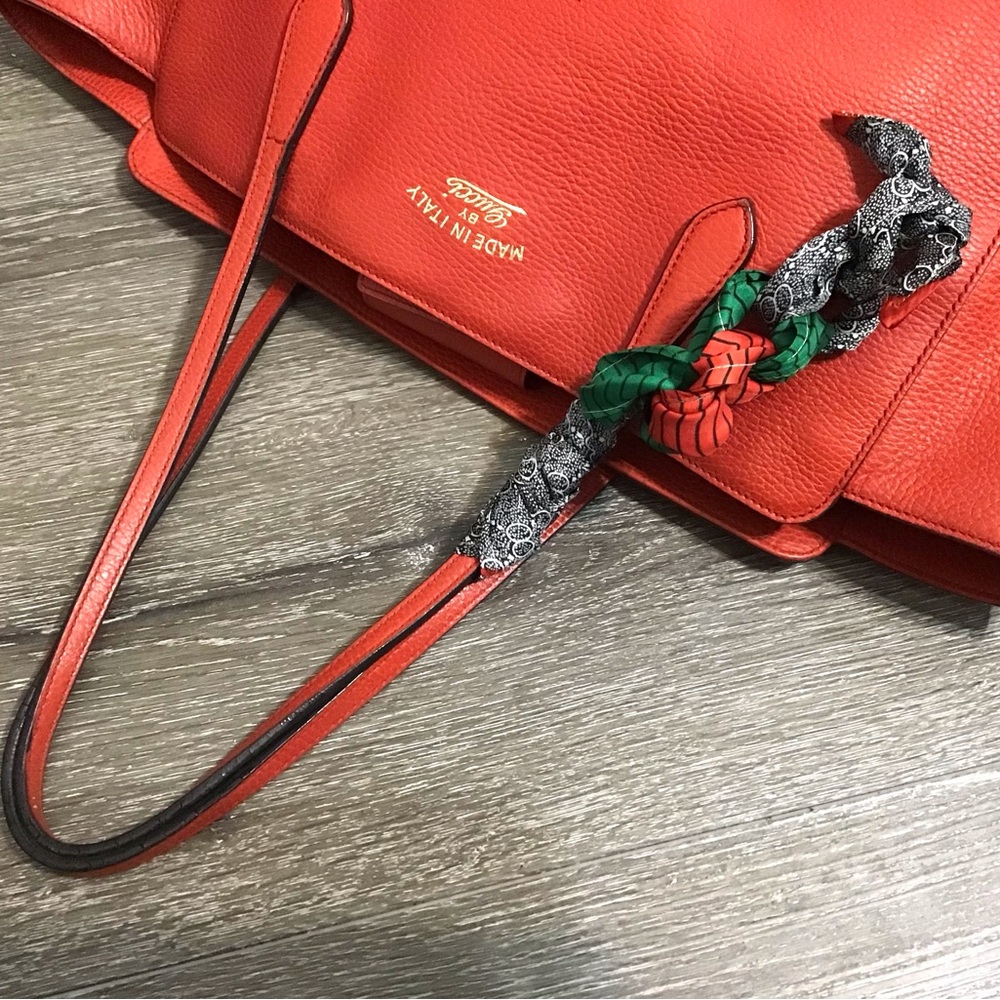 Gucci Leather Swing Tote Red - Picture 6 of 12